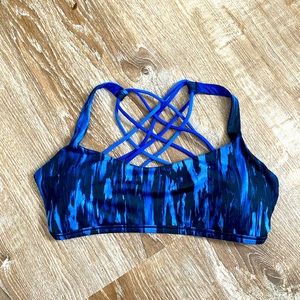 Lululemon sports bra